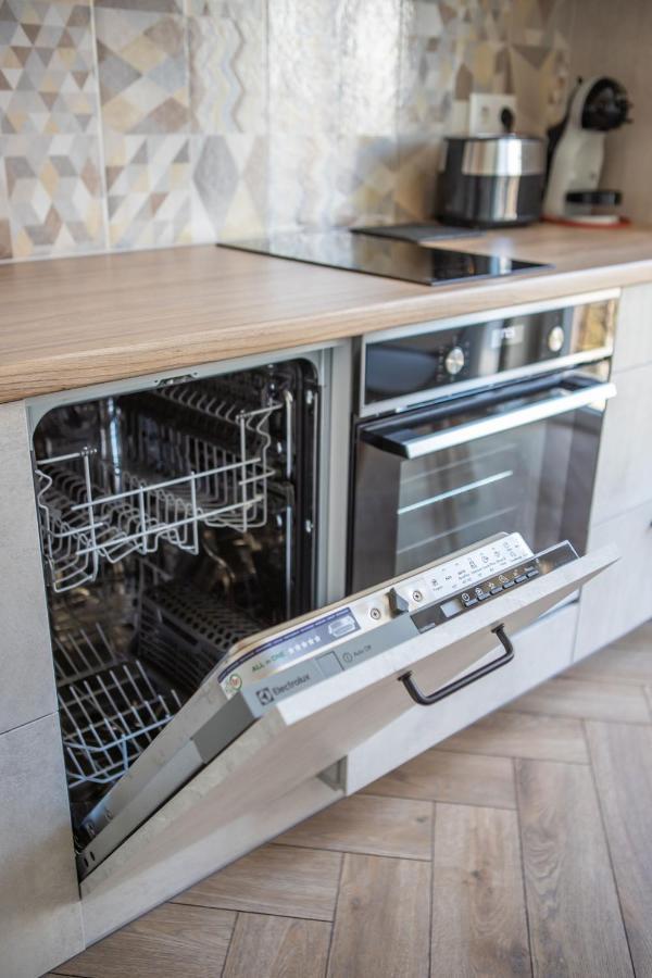 Living & Lifestyle Home - Klaipeda - By Hello Sea Homes エクステリア 写真